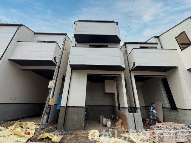 茅ヶ崎市柳島海岸　新築戸建　全６棟の外観|4月6日撮影　建築中　現地外観