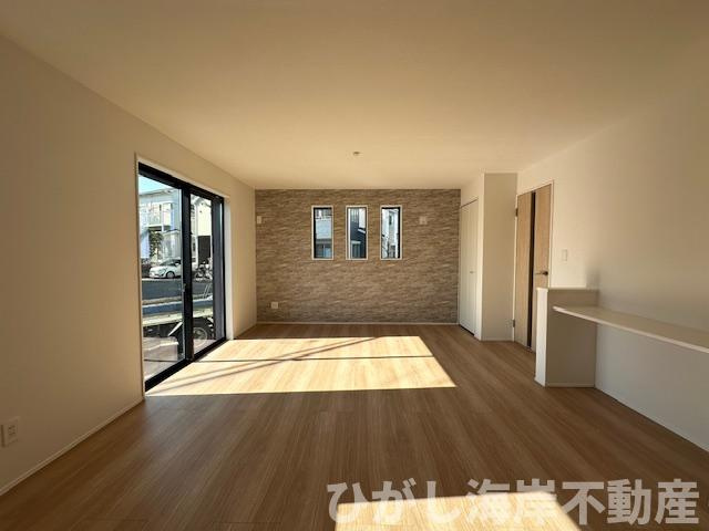 茅ヶ崎市香川１丁目　新築戸建　全２棟の居間・リビング|16.75帖　LDK