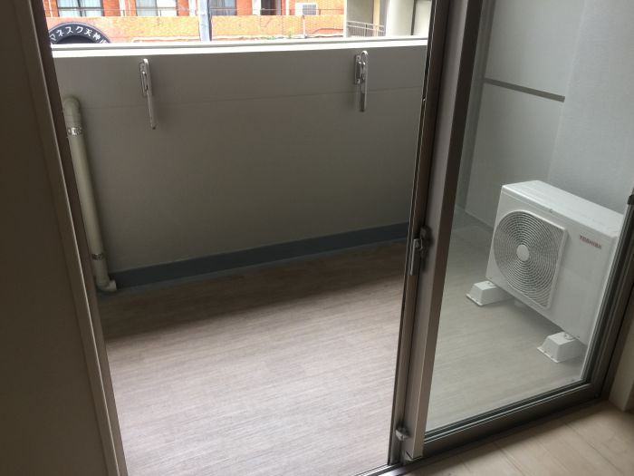 Rupieレジデンス渡辺通のバルコニー