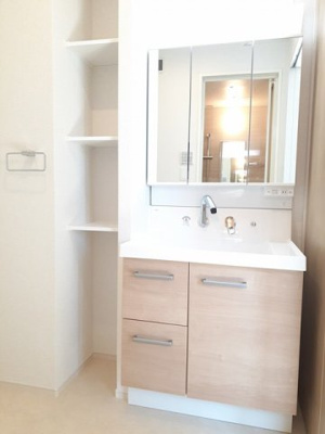 【洗面所】 | サンパ | 脱衣スペースもあります