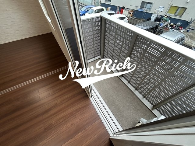 伊勢崎市宮子町のアパートのバルコニー