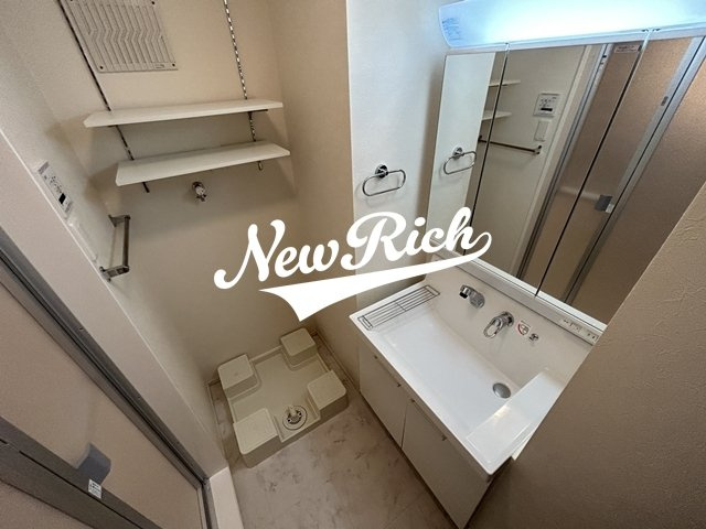 伊勢崎市宮子町のアパートの独立洗面台