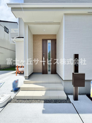【エントランス】 | 静岡市葵区田町2丁目 新築一戸建て B号棟 | エントランスです