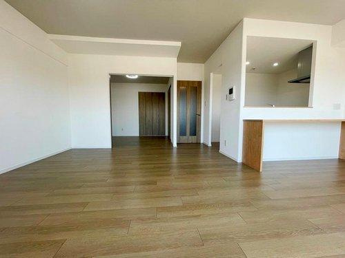 サーパス和合の居間・リビング