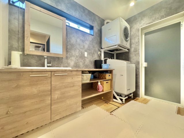 城里町大字石塚中古戸建の洗面所