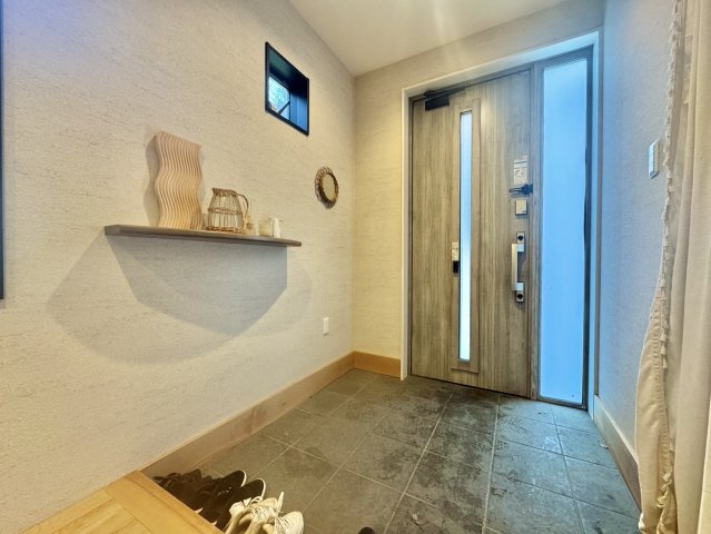 城里町大字石塚中古戸建の玄関