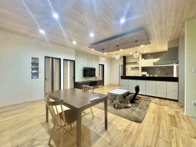 城里町大字石塚中古戸建の居間・リビング