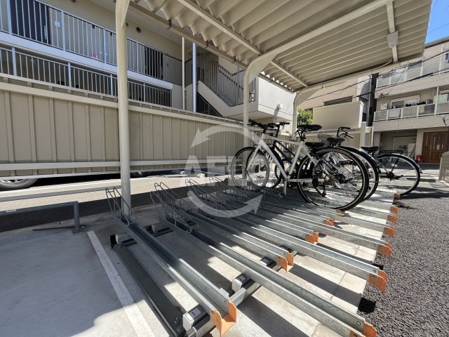 メゾンド　ボヌールの設備|メゾン　ド　ボヌール　駐輪場