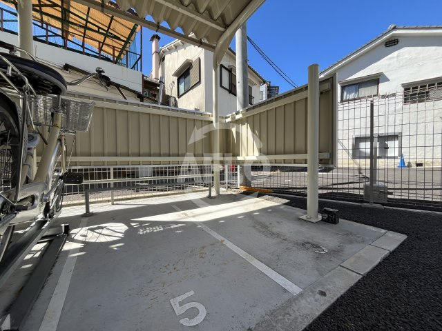 メゾンド　ボヌールのその他共用部分|メゾン　ド　ボヌール　バイク置き場