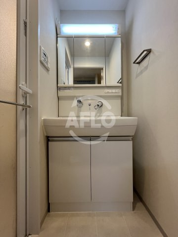 メゾンド　ボヌールの独立洗面台|メゾン　ド　ボヌール　洗面台