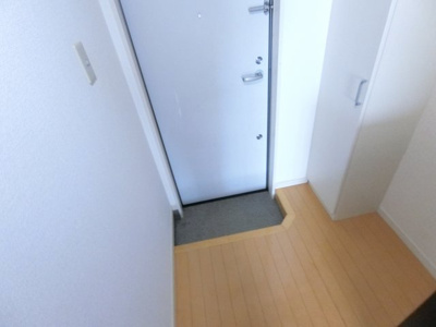 【玄関】 | クレフラスト東仙台駅南