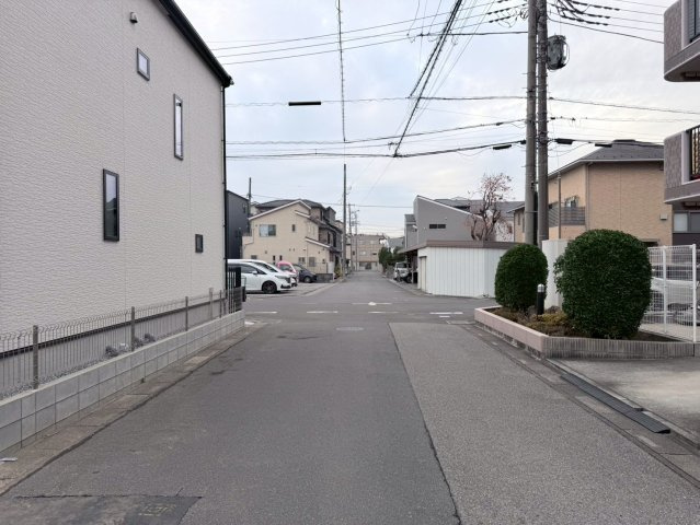 川口市本前川　4期　新築一戸建て　3号棟の前面道路含む現地写真|前面道路含む現地写真です