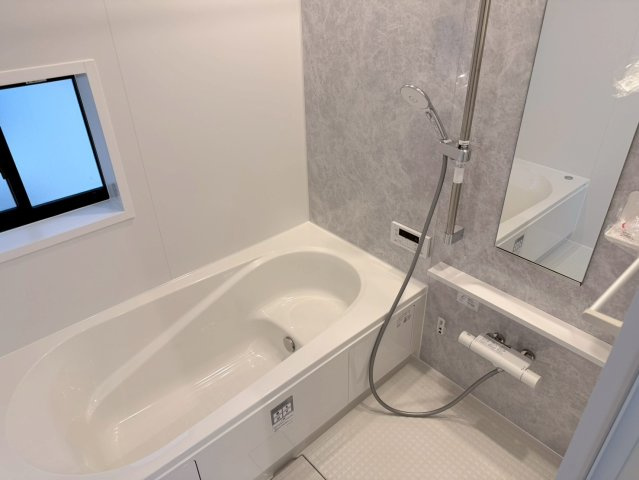 川口市本前川　4期　新築一戸建て　4号棟の浴室|ゆったり過ごせるお風呂です
