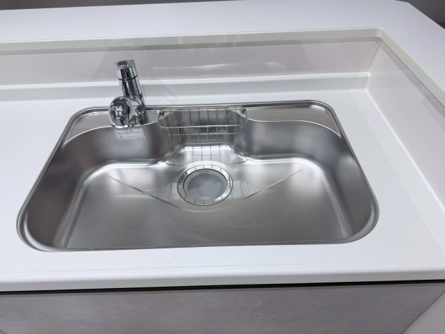 川口市本前川　4期　新築一戸建て　4号棟のその他|コンパクトなキッチンで掃除もラクラク