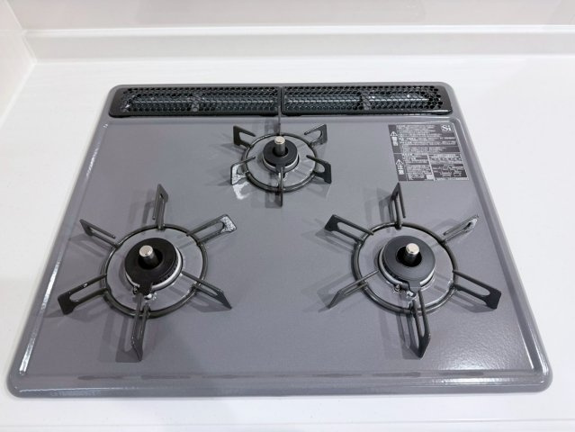 川口市本前川　4期　新築一戸建て　4号棟のキッチン|コンパクトなキッチンで掃除もラクラク