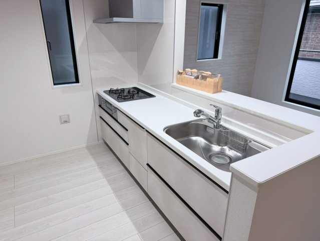 川口市本前川　4期　新築一戸建て　5号棟のキッチン|使いやすいキッチンです