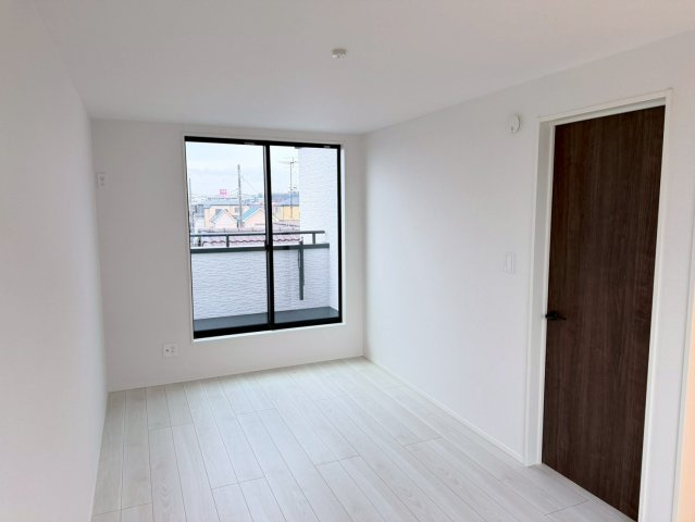 川口市本前川　4期　新築一戸建て　5号棟の子供部屋|子供部屋としても使い勝手の良いお部屋です