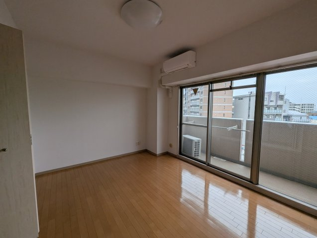 レフィナード西台の居間・リビング