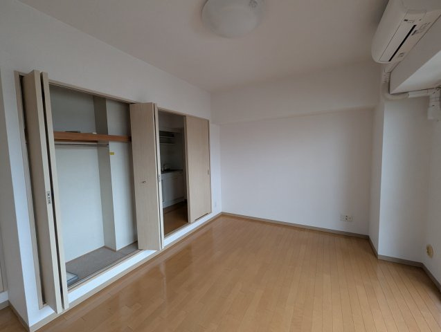 レフィナード西台の居間・リビング