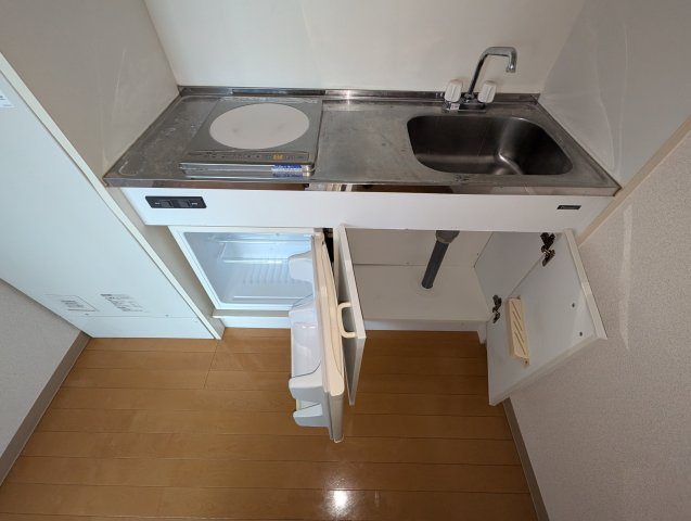 レフィナード西台のキッチン