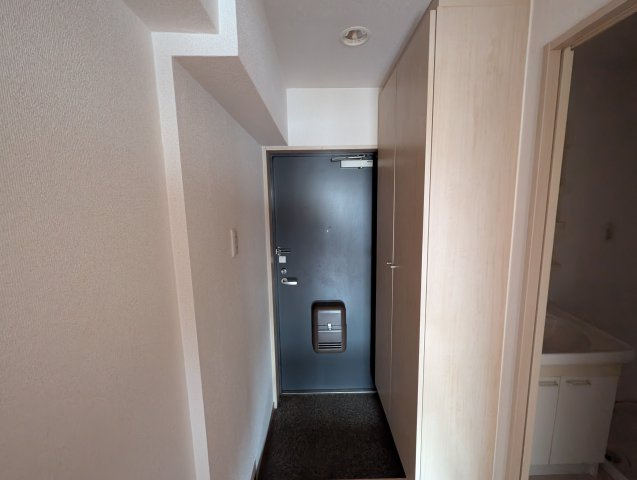 レフィナード西台の玄関