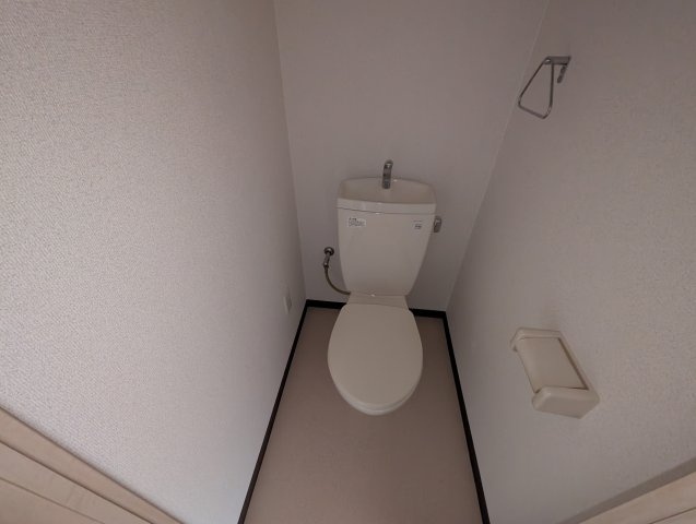 レフィナード西台のトイレ