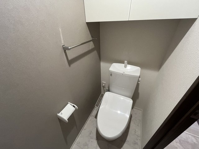 セッティエーム高崎Ｂのトイレ|温水便座付きトイレ