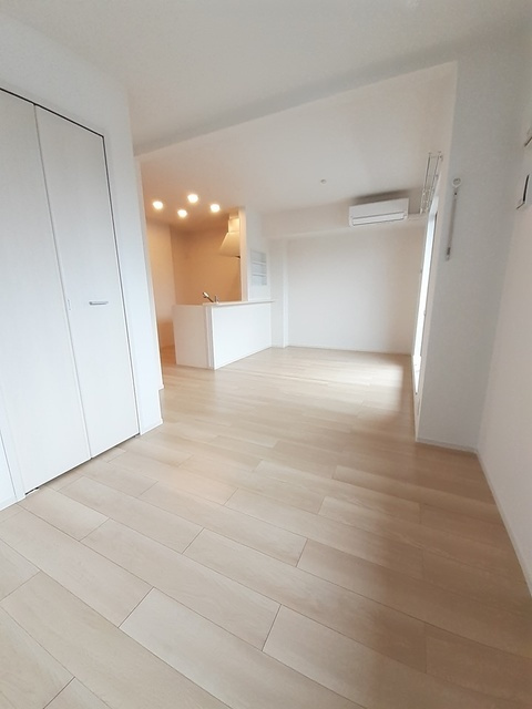 ビレッジ大平Ⅱの居間・リビング