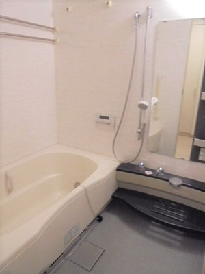 【浴室】 | サーパス常盤平 | 浴室　※前回募集時撮影2020年12月