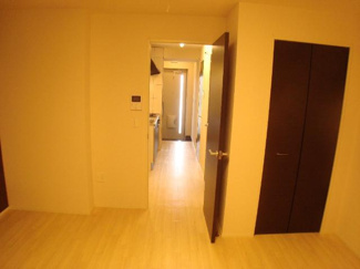 【内装】 | レイクヒルズ西今 | 洋室