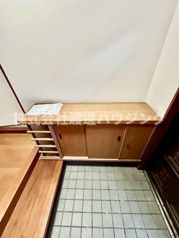 東大阪市南鴻池町２丁目一戸建の収納|玄関収納