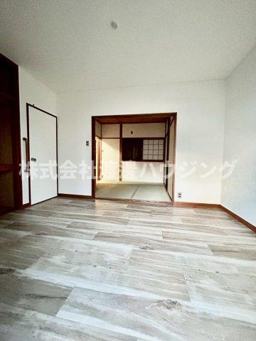 東大阪市南鴻池町２丁目一戸建の内装