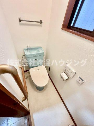 東大阪市南鴻池町２丁目一戸建のトイレ|１階２階ともにトイレございます。