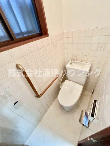 東大阪市南鴻池町２丁目一戸建のトイレ