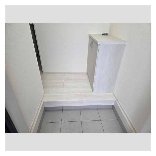 リーブルファイン曲利Ⅱの玄関