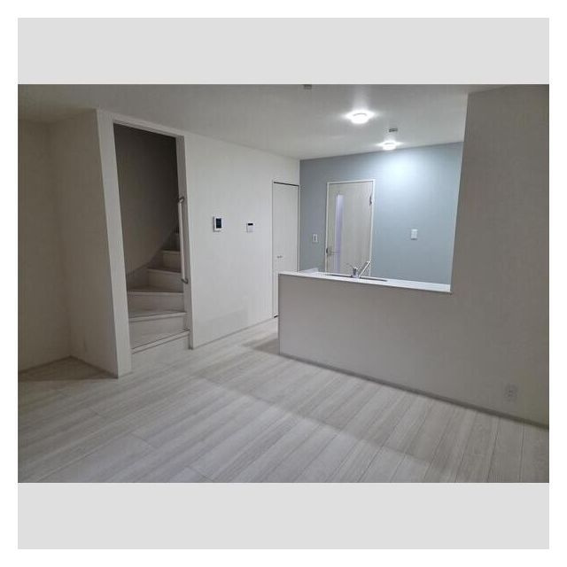 リーブルファイン曲利Ⅱの居間・リビング