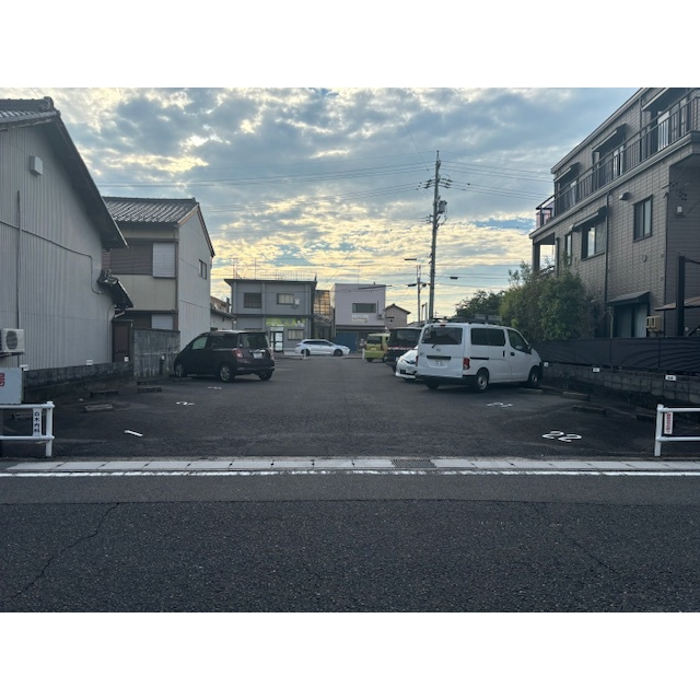 長良福光駐車場