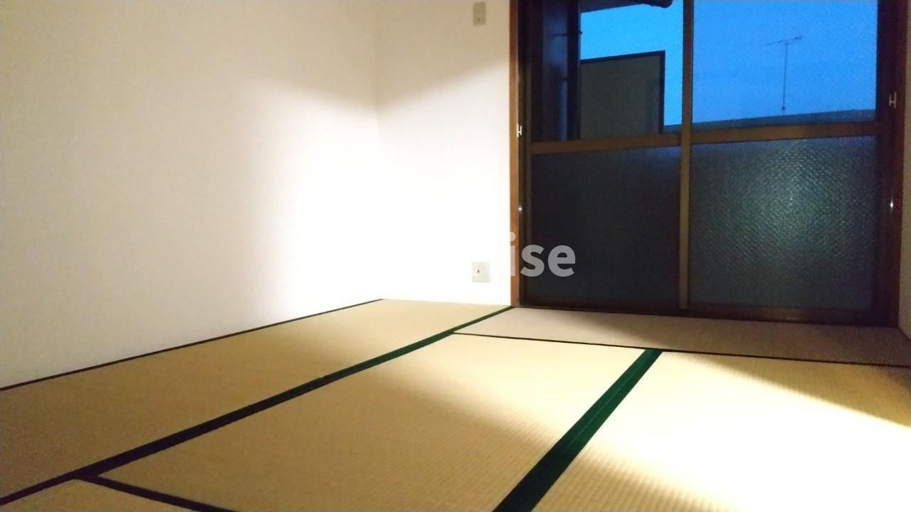 アルバインローズイッセイの和室