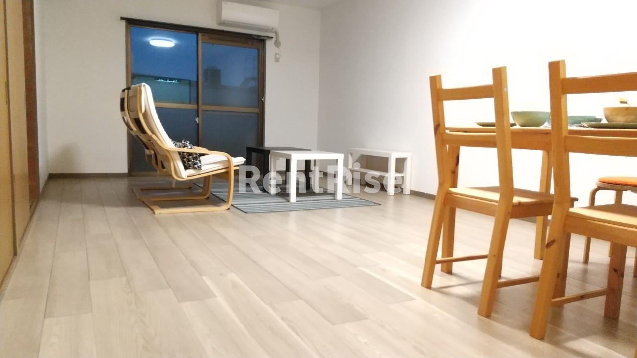 アルバインローズイッセイの居間・リビング