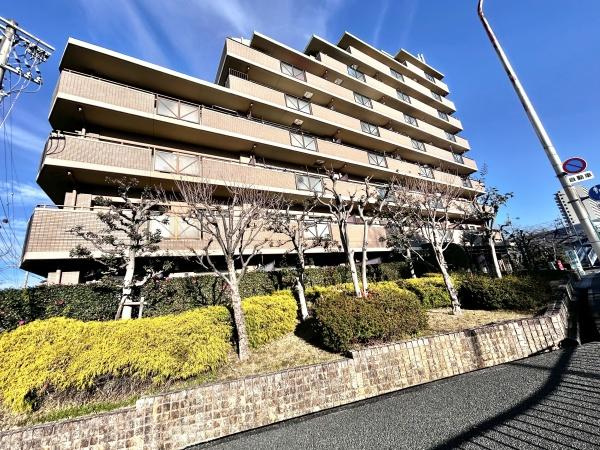 【外観】 | コスモ北野田 | 南海高野線「北野田」駅が徒歩7分。通勤にも外出にもアクセス良好。家族でおでかけすることも増えそうですね♪