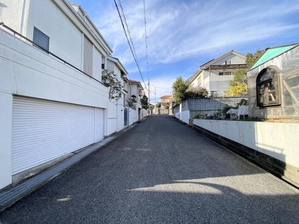 【前面道路含む現地写真】 | 垂水区桃山台4丁目　中古戸建