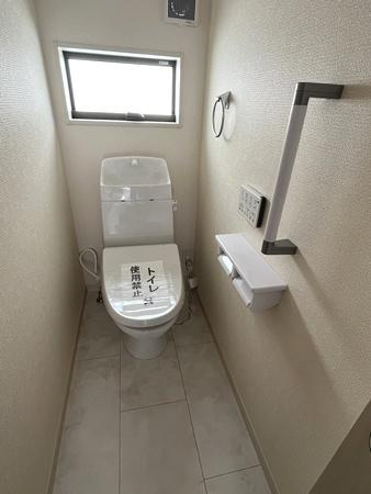 リーブルガーデン下三橋町 １号棟 ／新築一戸建のトイレ|■現地撮影写真■