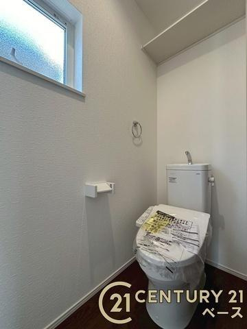 ファーストタウン学園大和町 ／新築一戸建の内観：施工例|■ウォシュレット完備！トルネード洗浄・フチなし形状でお手入れも楽々ですね！