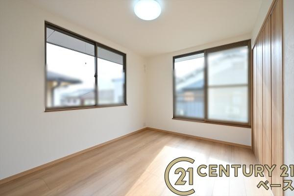 北葛城郡広陵町馬見北６丁目　一戸建の洋室|■現地撮影写真■明るい雰囲気の洋室です！