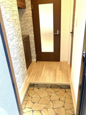 【玄関】 | ベルエアE棟