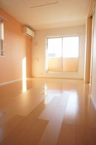 メゾン・ド・コリーヌの居間・リビング