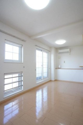 パレ・スレーヌＢの居間・リビング