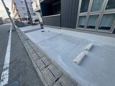 【駐車場】 | ラルーシュ