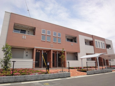 【エントランス】 | グランテール | 外観写真（昼）