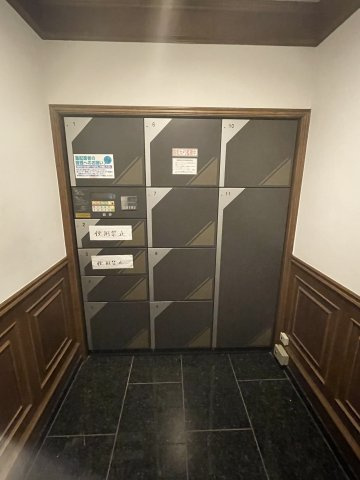 ヴェルディ中山のその他共用部分|不在時でも荷物受け取りが可能な宅配ボックスを完備しています。